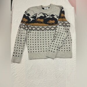 Old Navy Gray and Brown Patterned  Sweater B11